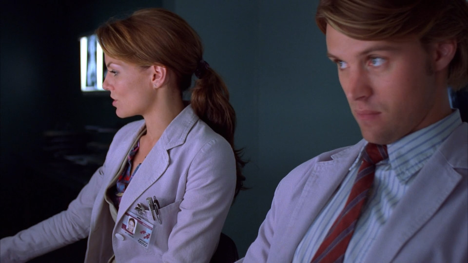 Доктор хаус 2 сезон эпизод 02. Фильм доктор хаус 1 серия. Доктор хаус 2 сезон 18 серия. Доктор хаус 2 сезон 2 серия. Брайан сингер доктор хаус.